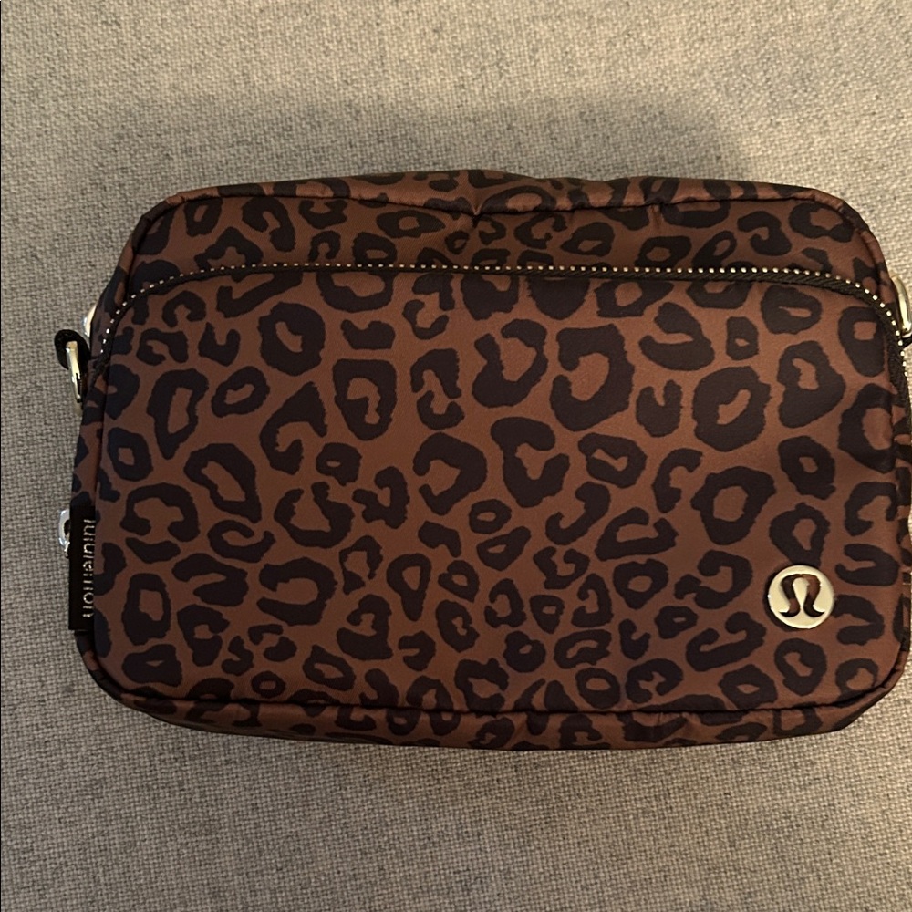 Lululemon Everywhere Leopard Print Bag